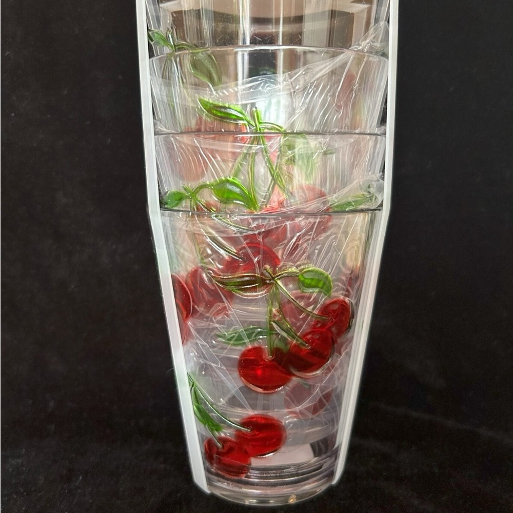 Cherry Design Tumbler - Picture 2 of 2